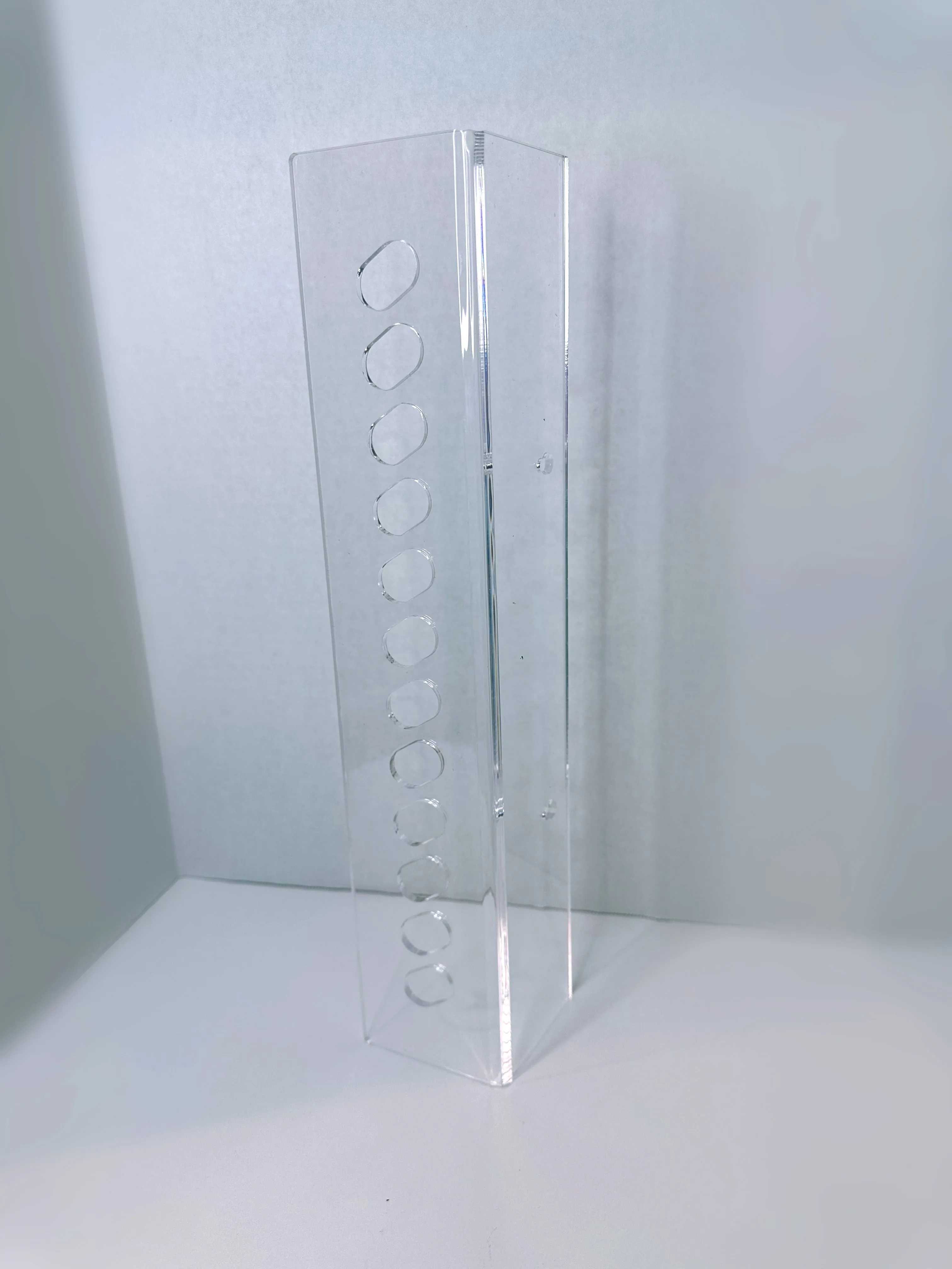 12-Cell Acrylic Shear Organizer