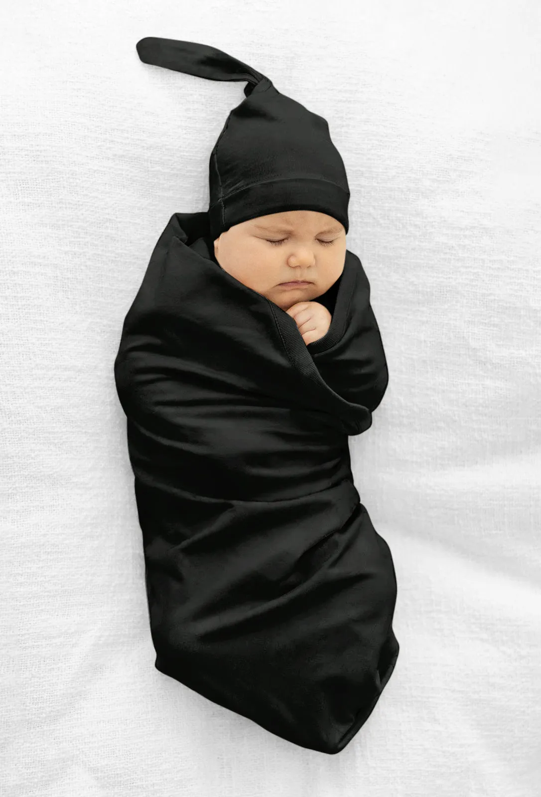 Amelia Robe & Black Newborn Swaddle Blanket Set