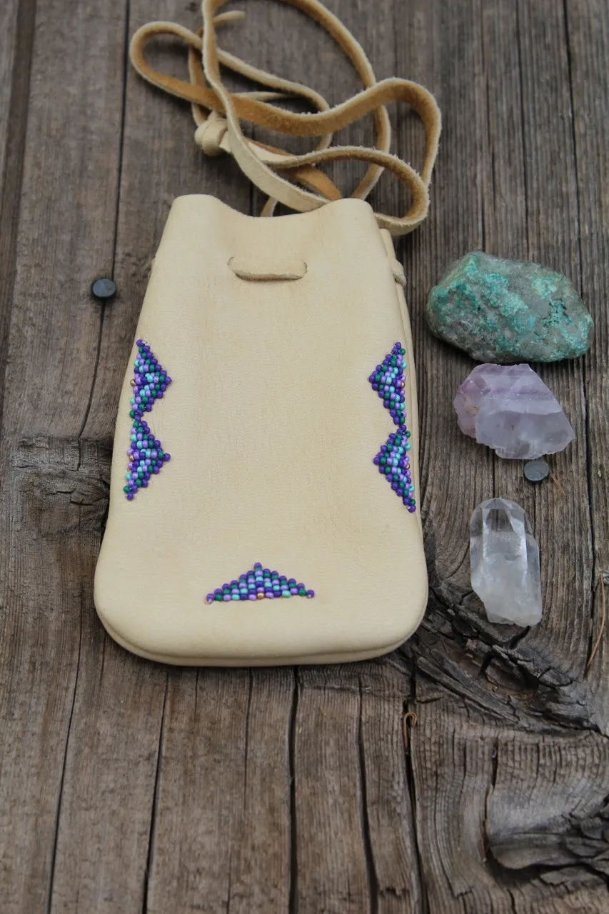 beaded medicine bag, buckskin amulet bag