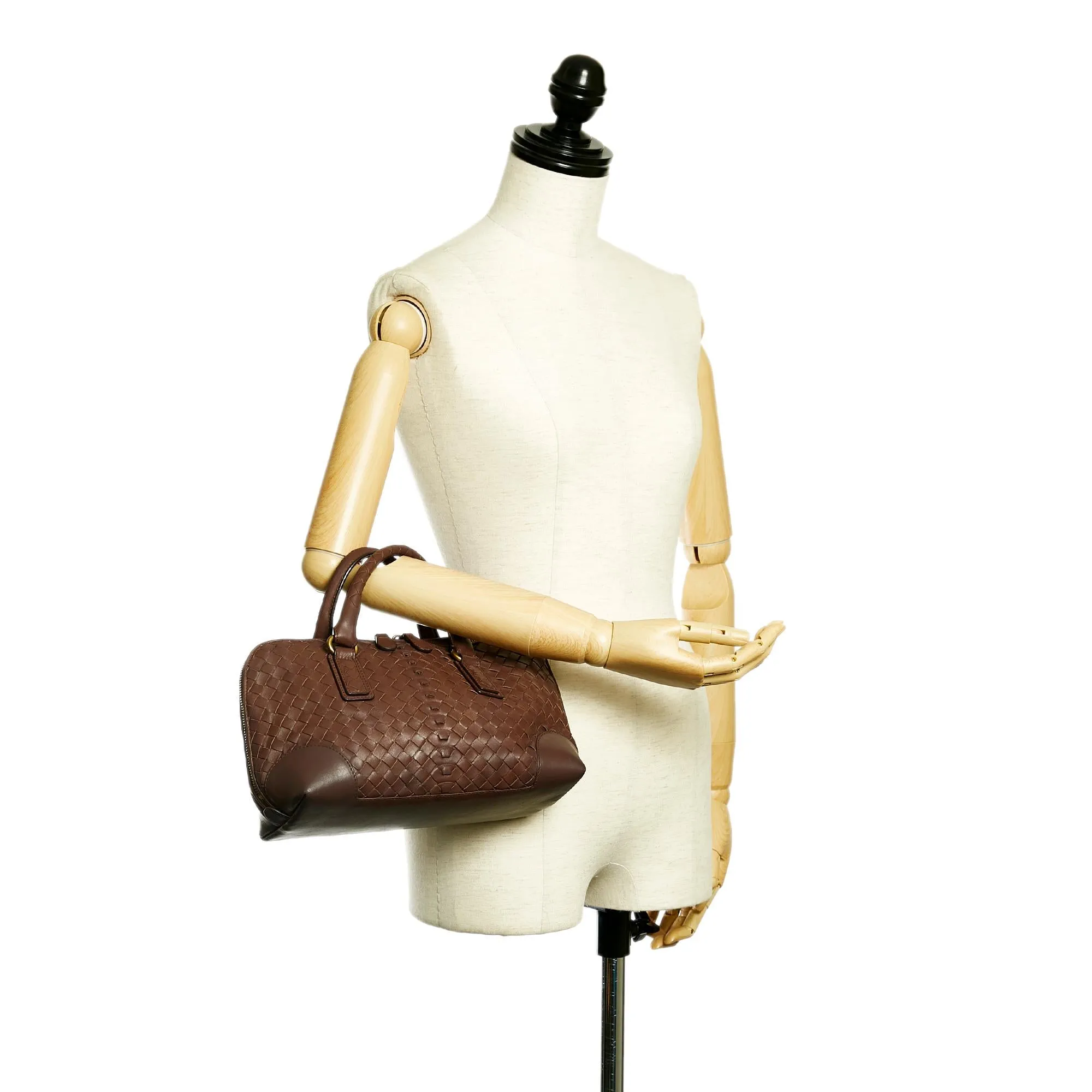 Bottega Veneta Intrecciato Leather Handbag (SHG-31751)