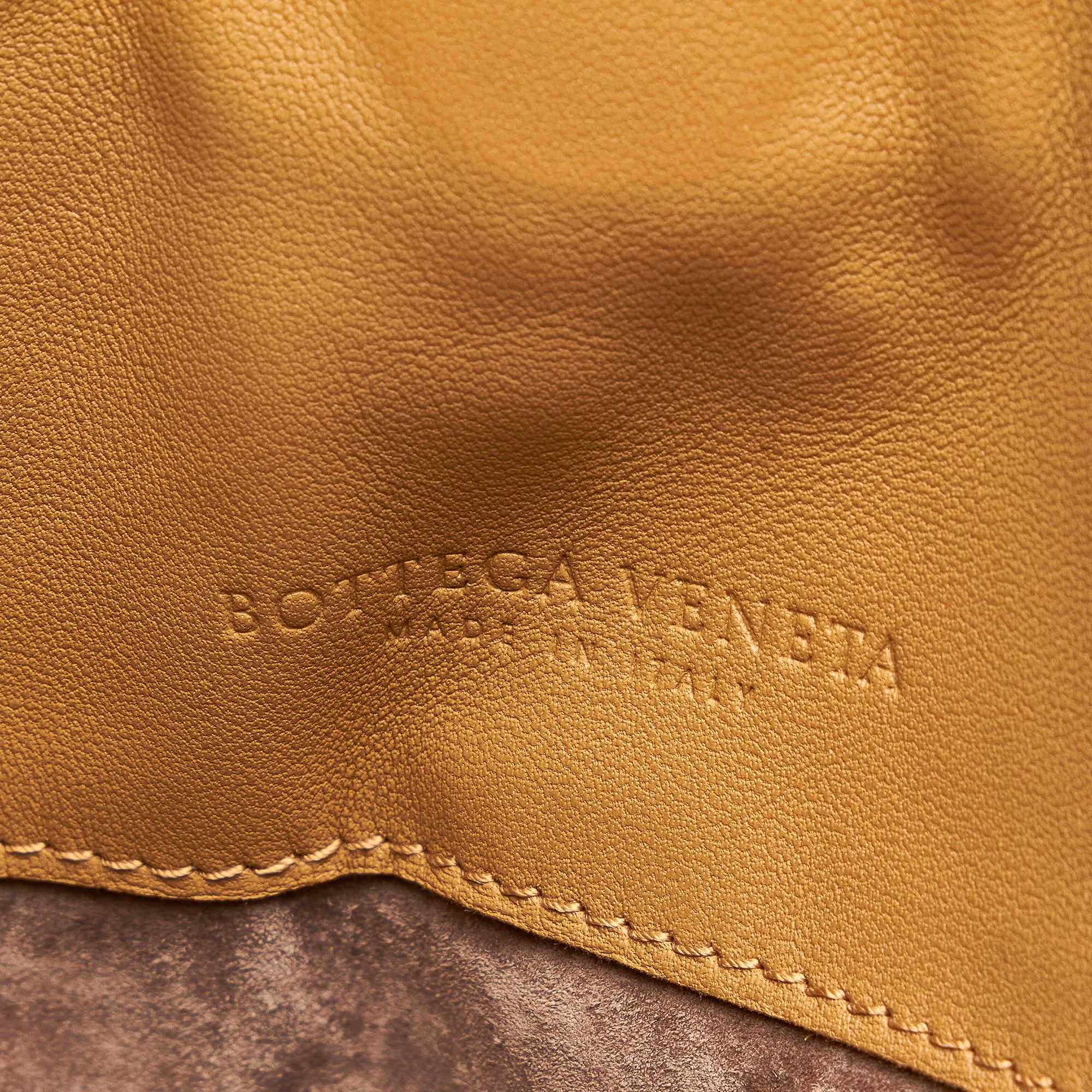 Bottega Veneta Intrecciato Nappa Parachute Tote Bag (SHG-30864)