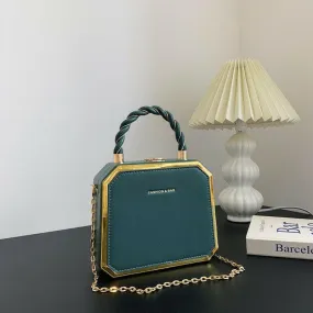 Chic Chain Crossbody Green Handbag with Twisted Handle and Gold Trim