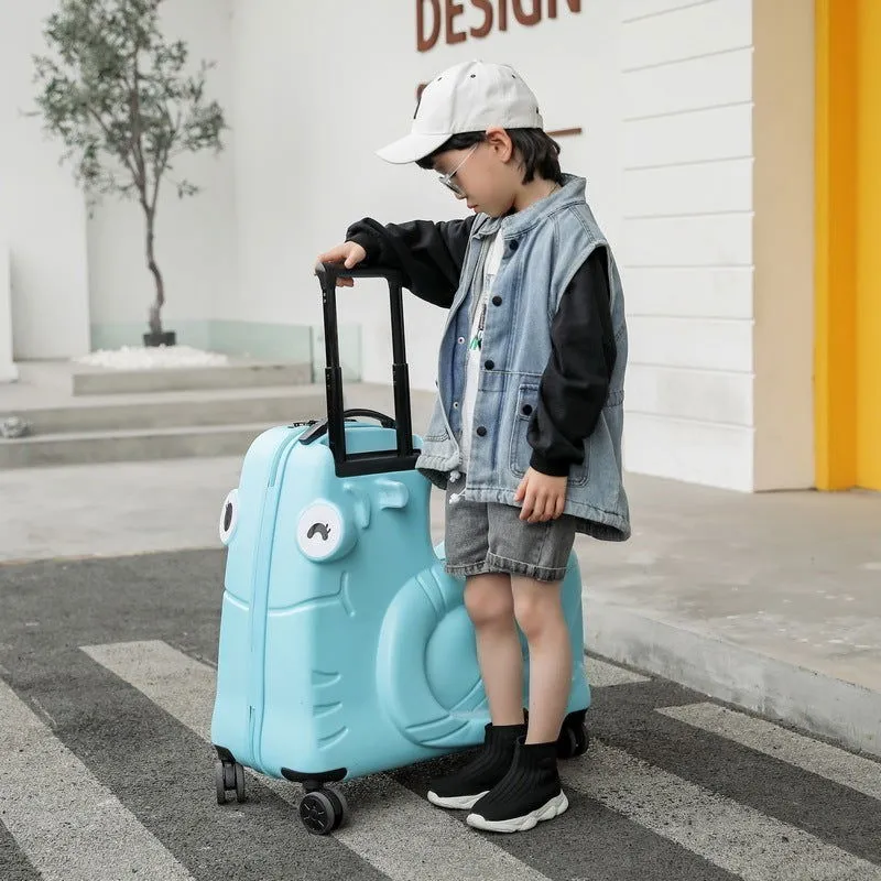 LovelyRLovely Children Sit On Suitcase