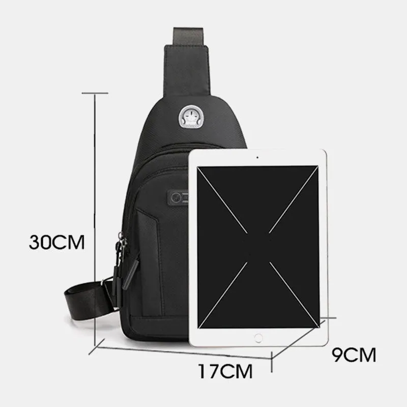 Men Casual Ligntweight Waterproof Wear-resistant Chest Bag Multi-pocket Headphone Hole Design Crossbody Shoulder