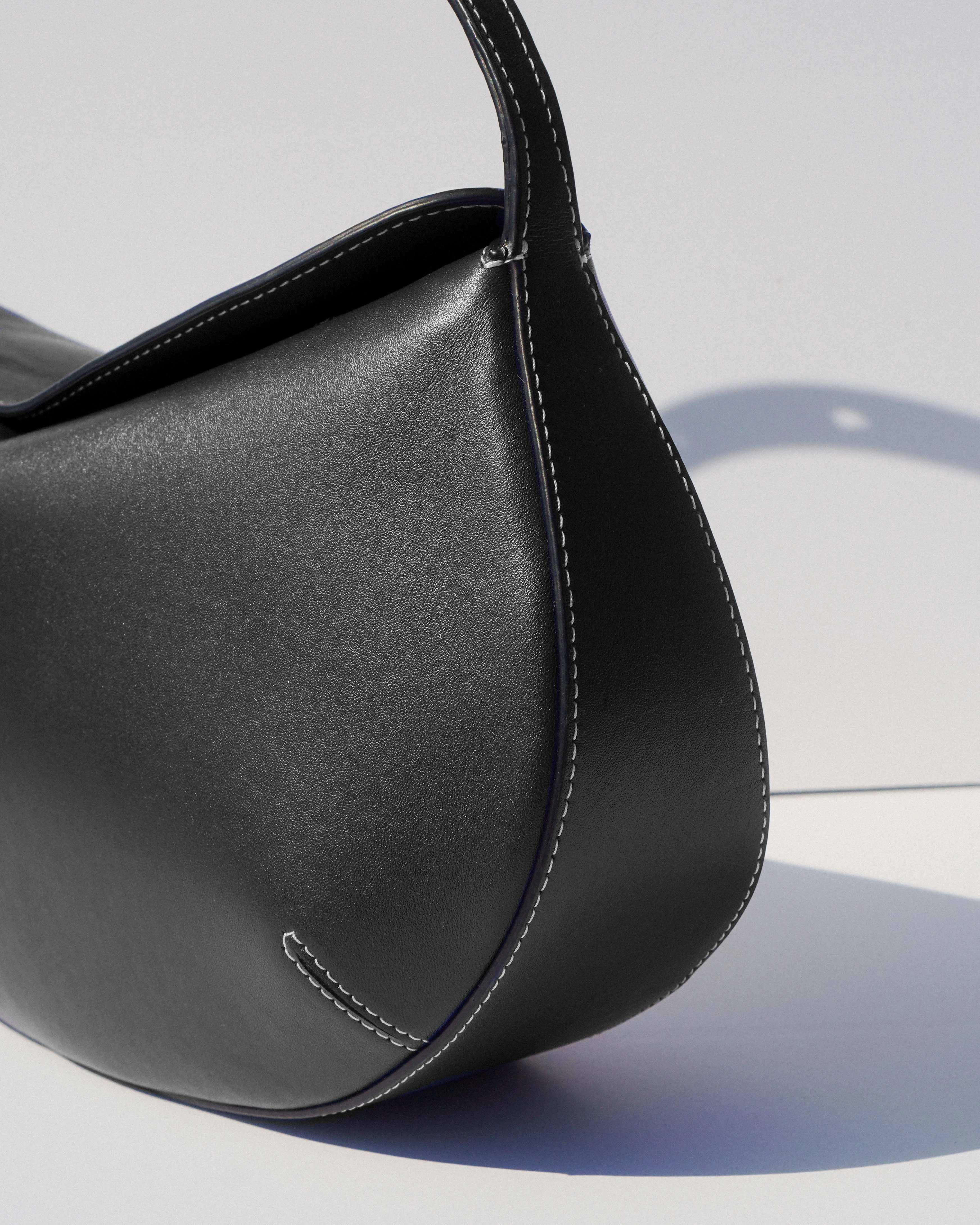 Nina Shoulder Bag | Smooth Black