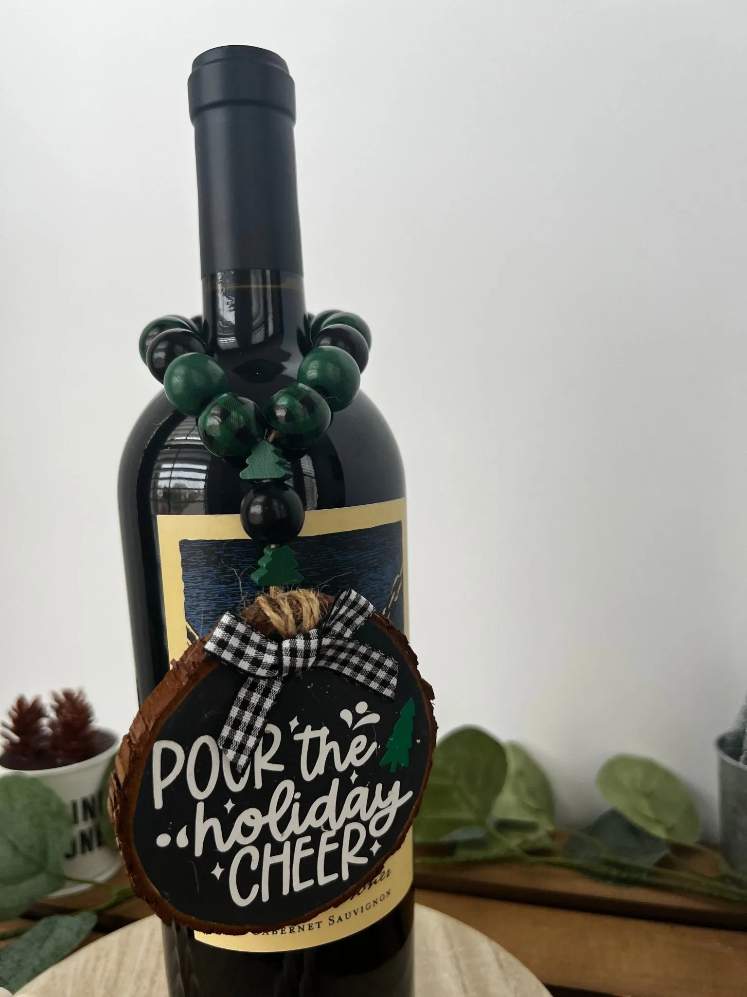 Wine Bottle Gift Hang Tag with Wood Bead - Pour the Holiday Cheer